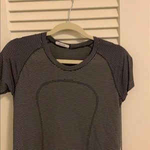 LuLu Lemon Swiftly Short Sleeve Shirt